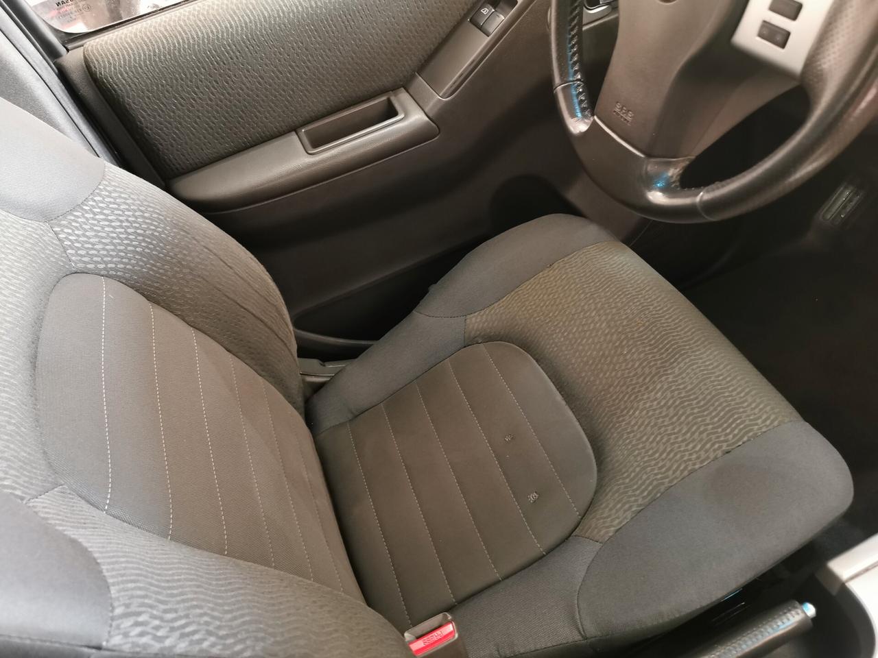 Nissan Navara 2.5 dCi 190CV 2 porte King Cab Sport