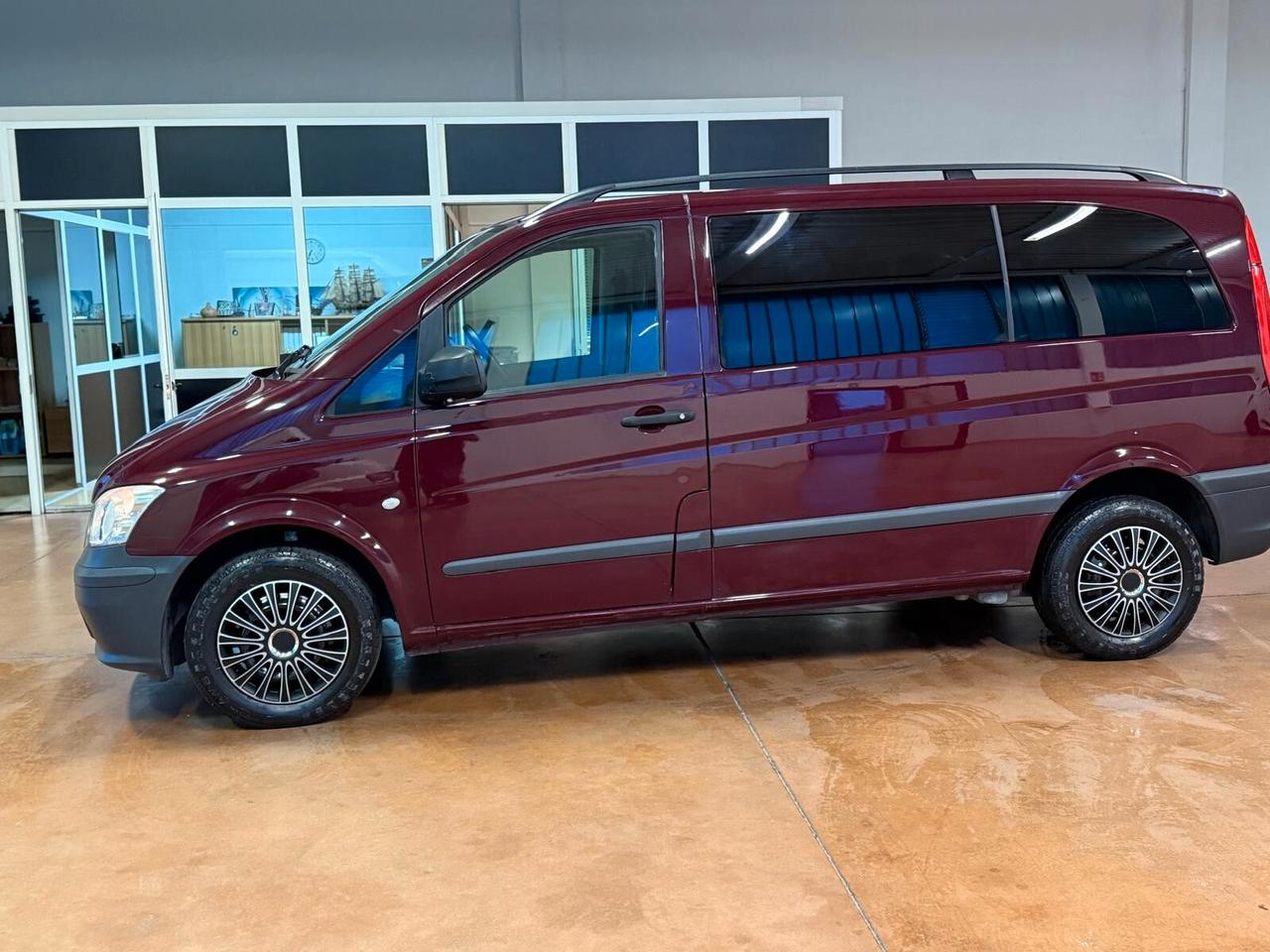 Mercedes Benz MIXTO 113 CDI CAMBIO AUTOMATICO AUTOCARRO 5 POSTI