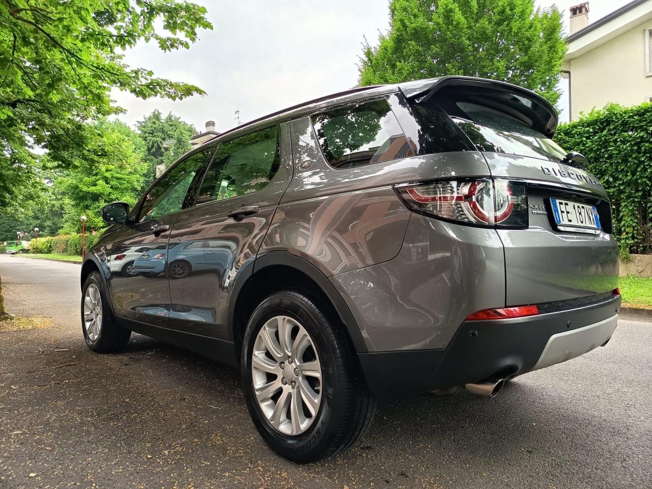 Land Rover Discovery Sport Discovery Sport 2.0 TD4 150 CV Auto Premium Business Edition. 4X4