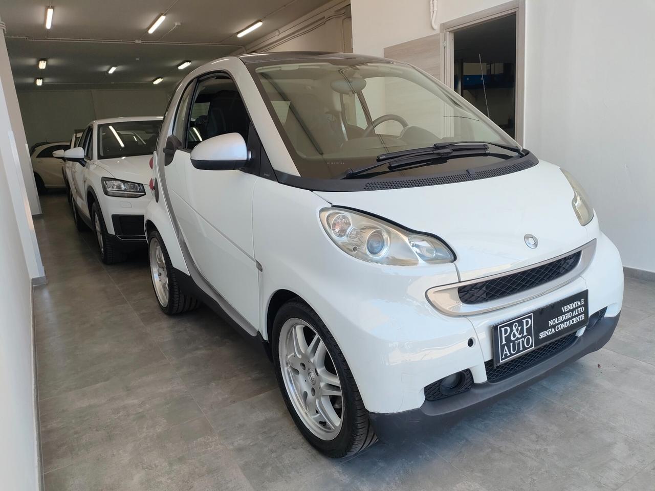 Smart ForTwo 1000 62 kW coupé passion
