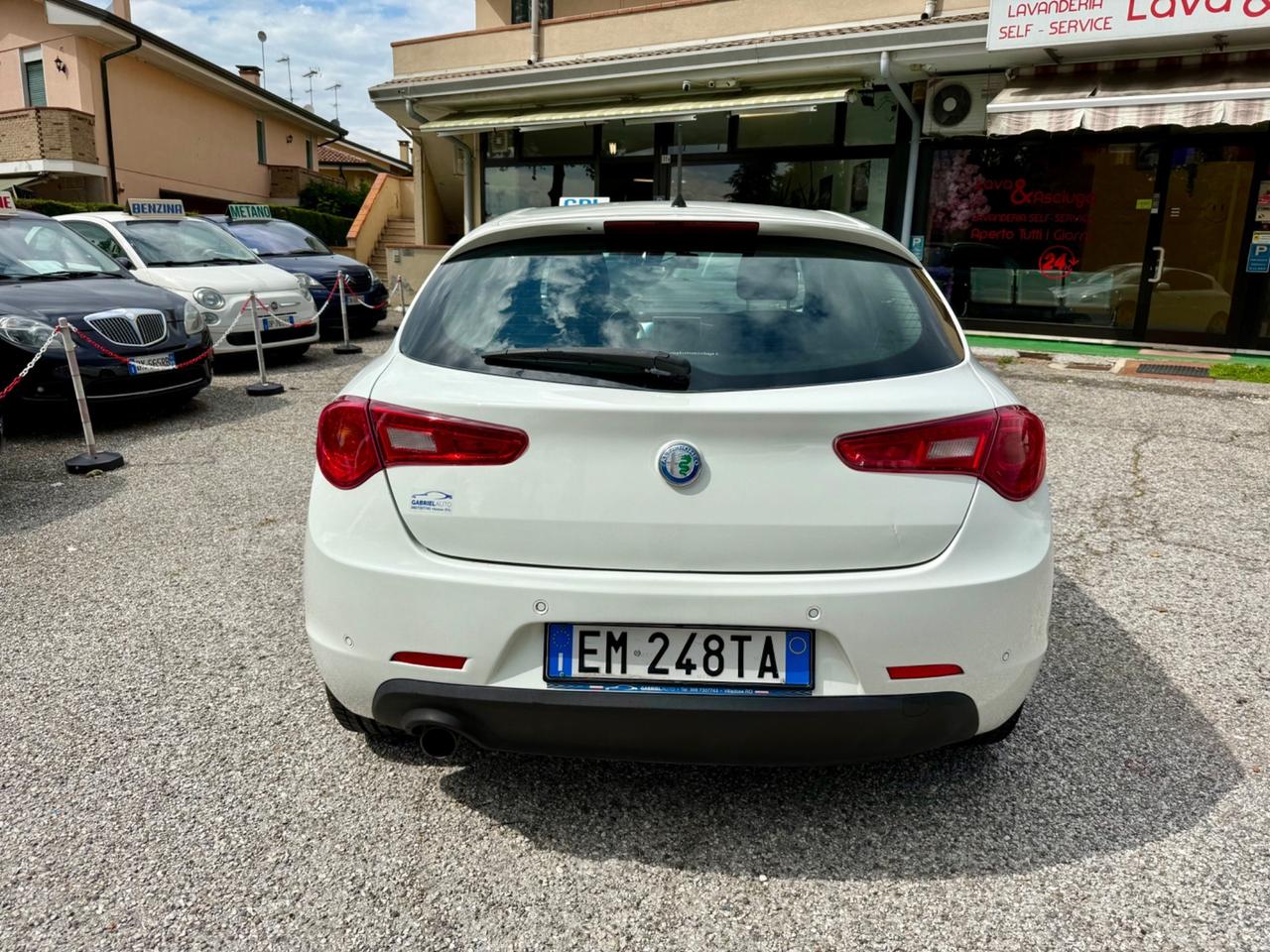 Alfa Romeo Giulietta 1.6 JTDm-2 Progression g.traino Ok NEOPATENTATI