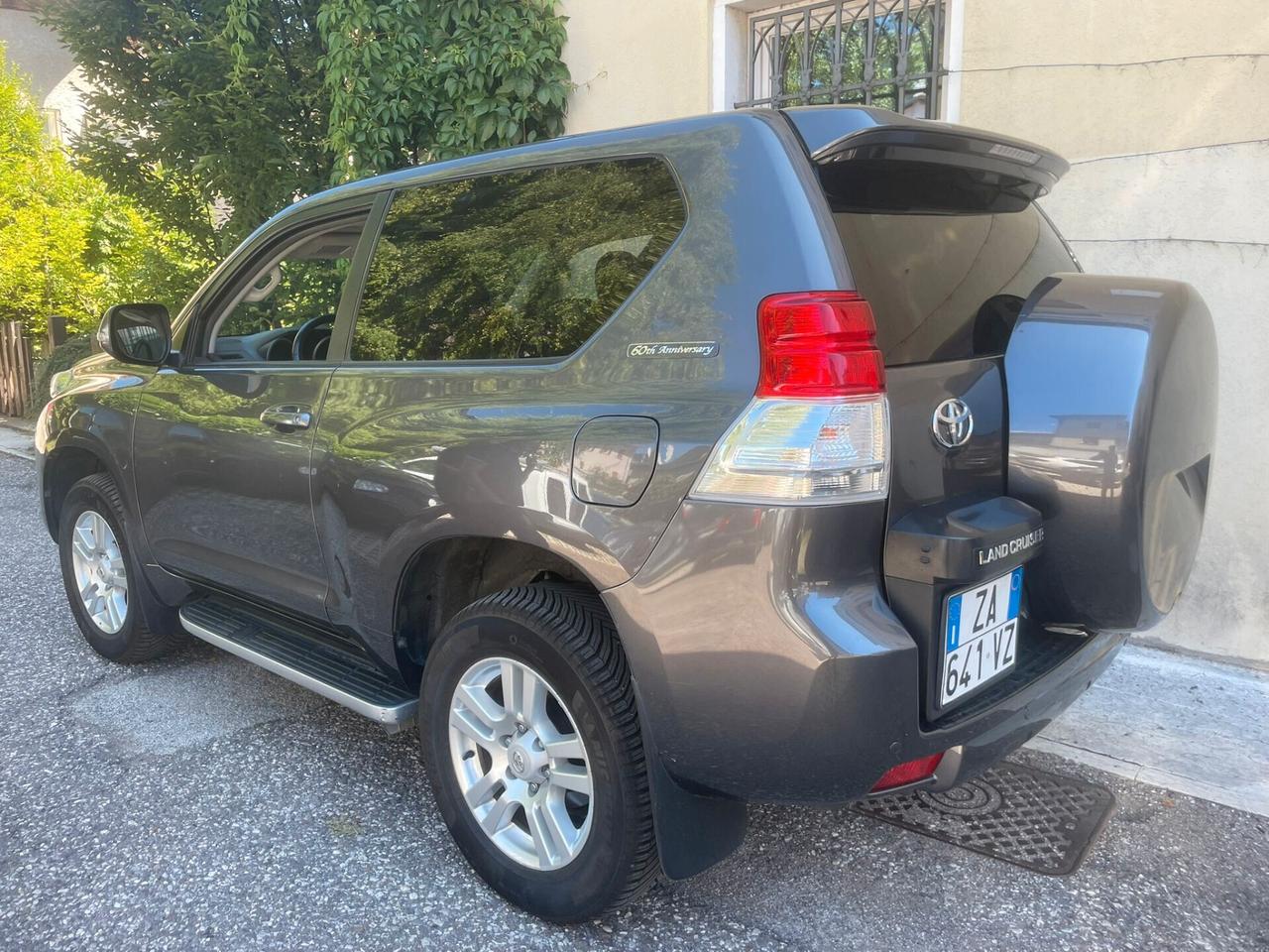 TOYOTA LAND CRUISER 3.0 D4-D 3PORTE 60TH ANNIVERSARY