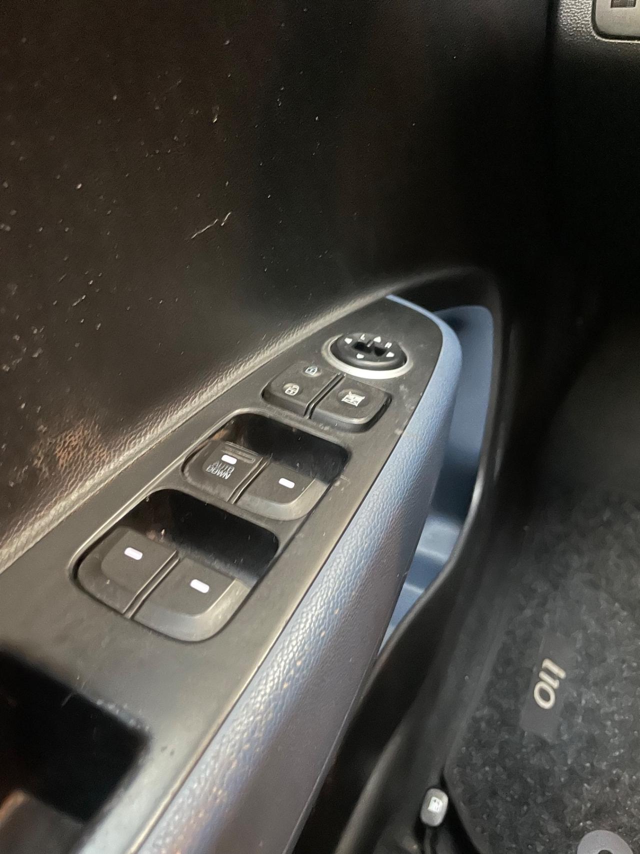 Hyundai i10 1.0 Neopatentati Euro 5