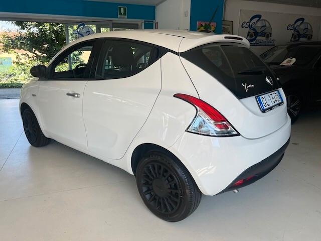 LANCIA YPSILON 1.0 HYBRID FIREFLY SILVER ADATTA A NEO PATENTATI PARI AL NUOVO! SOLO 22.000KM