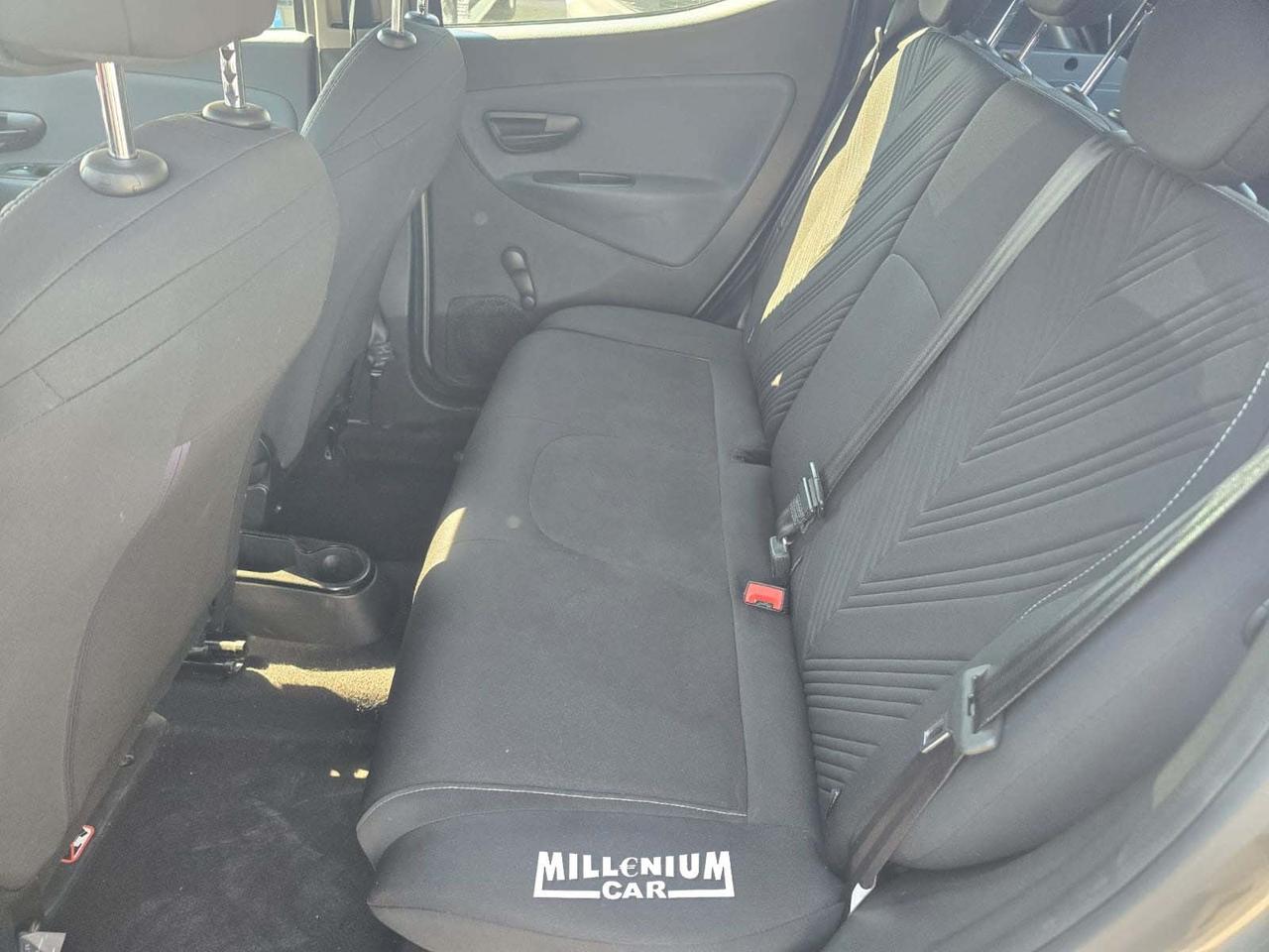LANCIA YPSILON GOLD HYBRID 2022