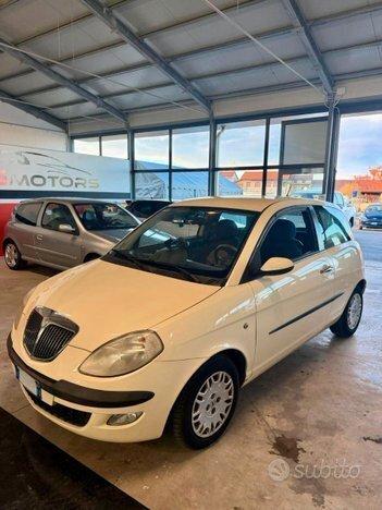 Lancia Ypsilon Platino