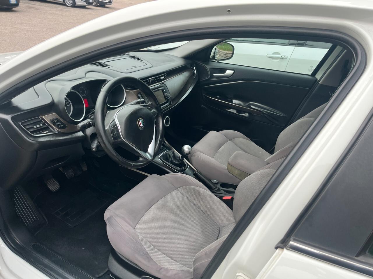 Alfa Romeo Giulietta 1.6 JTDm-2 105 CV Distinctive