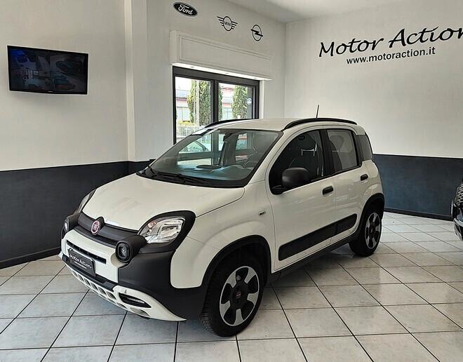 Fiat Panda 1.0 FireFly S&S Hybrid City Cross Neopatentati