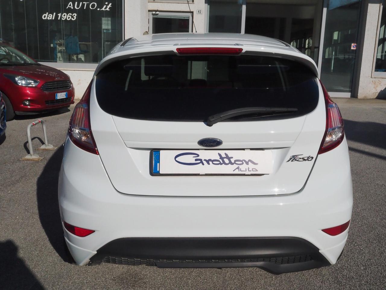 Ford Fiesta 1.5 TDCi 75CV 5 porte ST-Line
