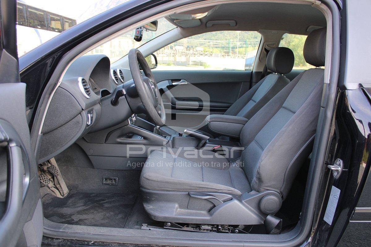AUDI A3 1.6 TDI 105 CV CR Ambiente