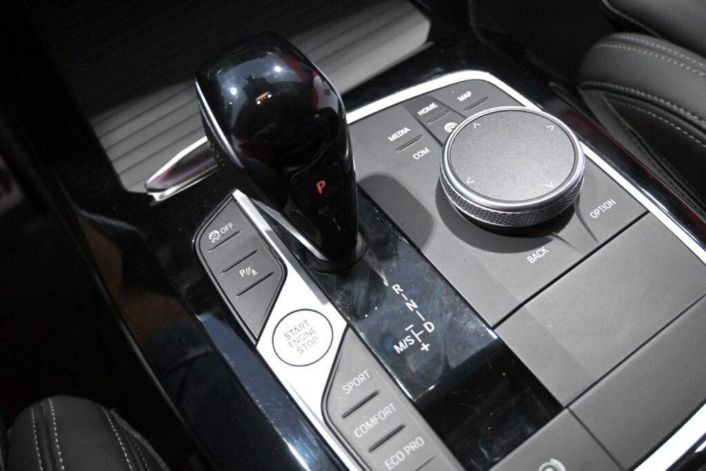 BMW X3 18D 150CV STEPTRONIC 48V S-DRIVE M-SPORT ( FARI LED ADATTIVI - BMW DIGITAL COCKPIT - CLIMA TRIZONA - NAVI - MIRROR - PARK ASSISTANT - TELECAMERA POST. - CERCHI 19 )