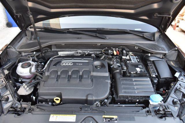 AUDI Q2 30 TDI S tronic Business *Telecamera, Navigatore*