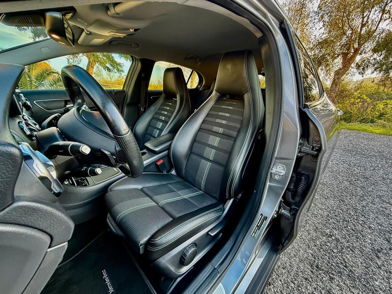 MERCEDES- BENZ GLA 200 D AUTOMATIC SPORT