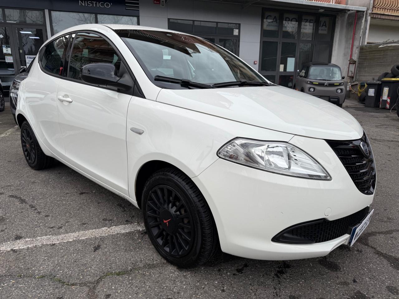 Lancia Ypsilon 1.3 MJT 16V 95 CV 5 porte S&S Elefantino