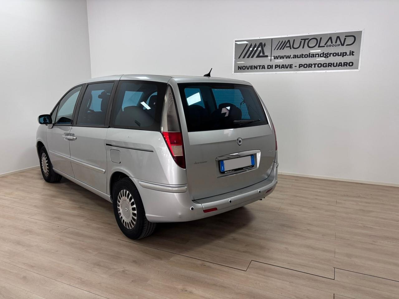 Lancia Phedra 2.2 JTD