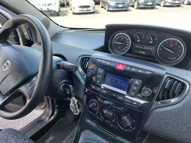 LANCIA Ypsilon 1.0 FireFly 5 porte S&S Hybrid Ecochic Gold Uniprò