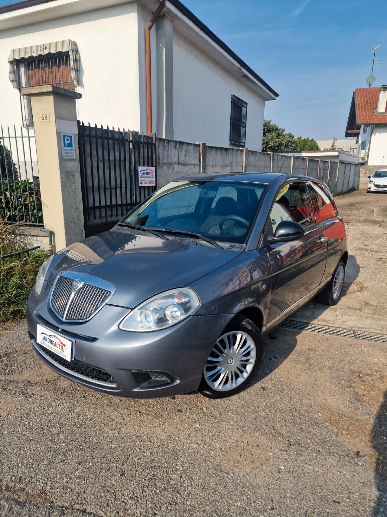 Lancia Ypsilon 1.2 69 CV Diva