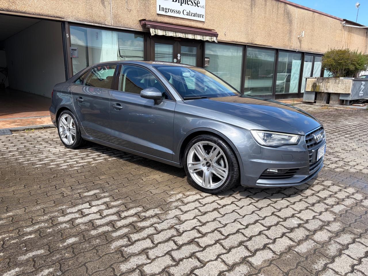 Audi A3 Sedan 2.0 TDI clean diesel Ambition