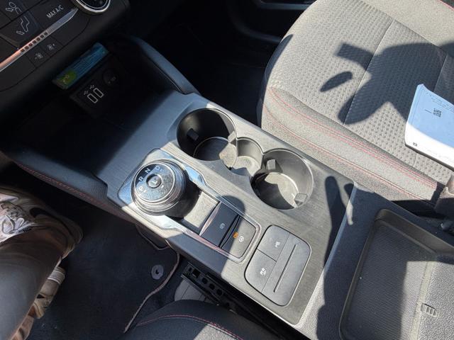 FORD Kuga 2.5 Full Hybrid 190 CV CVT 2WD ST-Line