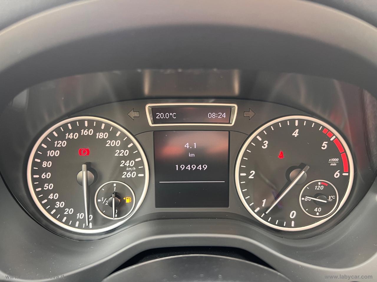 MERCEDES-BENZ A 160 d Executive