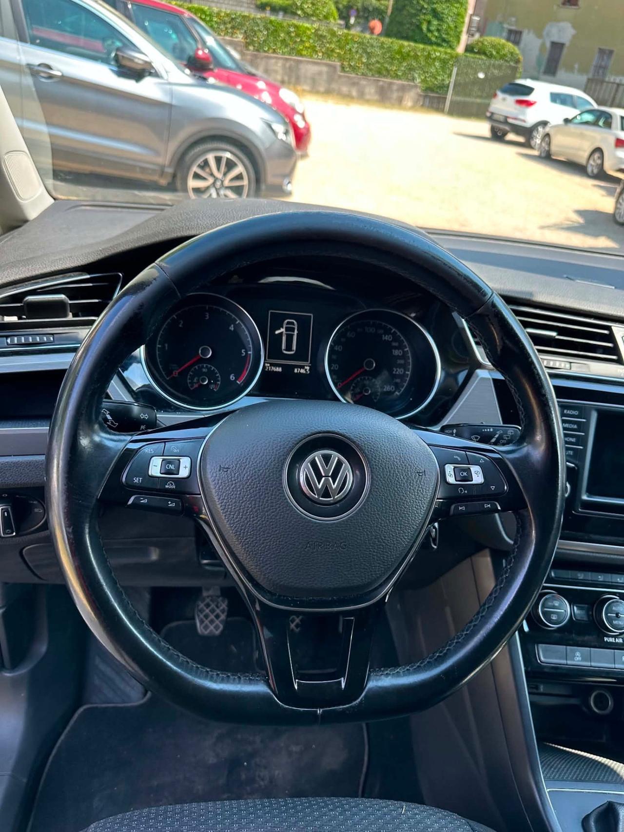 Volkswagen TOURAN 1.6 TDI 150 CV DSG 7 POSTI