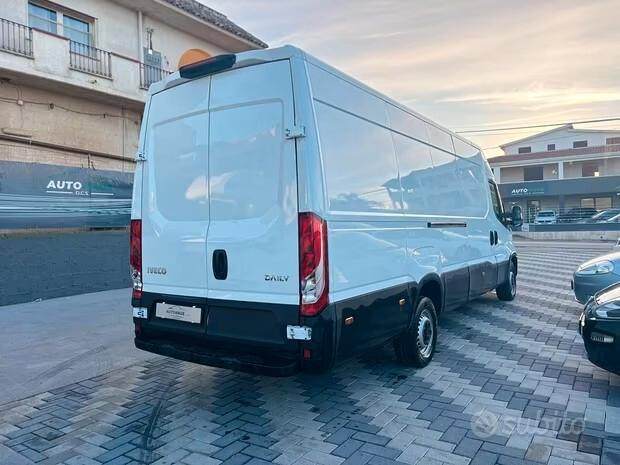 Iveco Daily 35C14 2.3 Diesel - Furgone