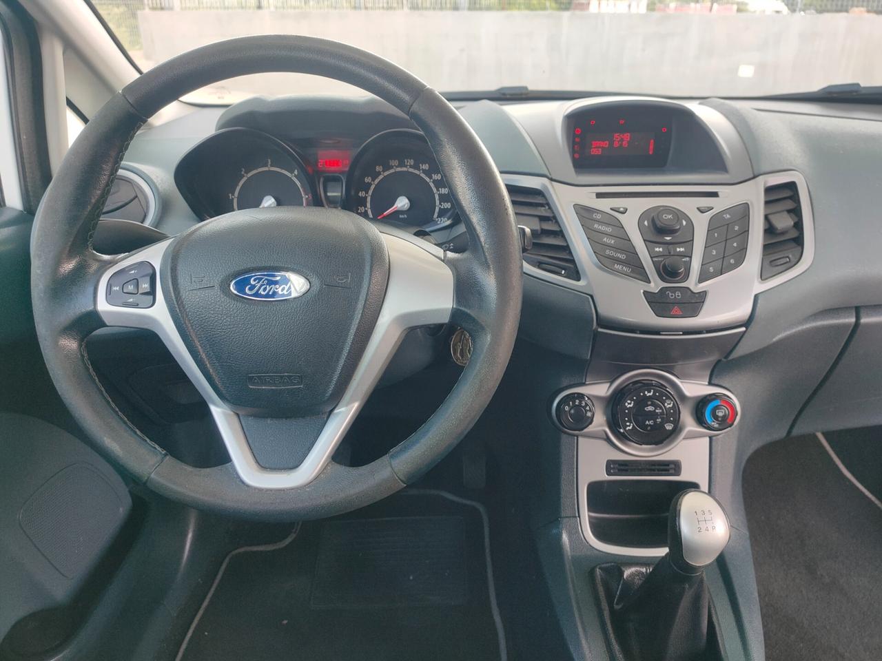 Ford Fiesta Fiesta+ 1.4 TDCi 70CV 3 porte EURO 5 NEOPATENTATI