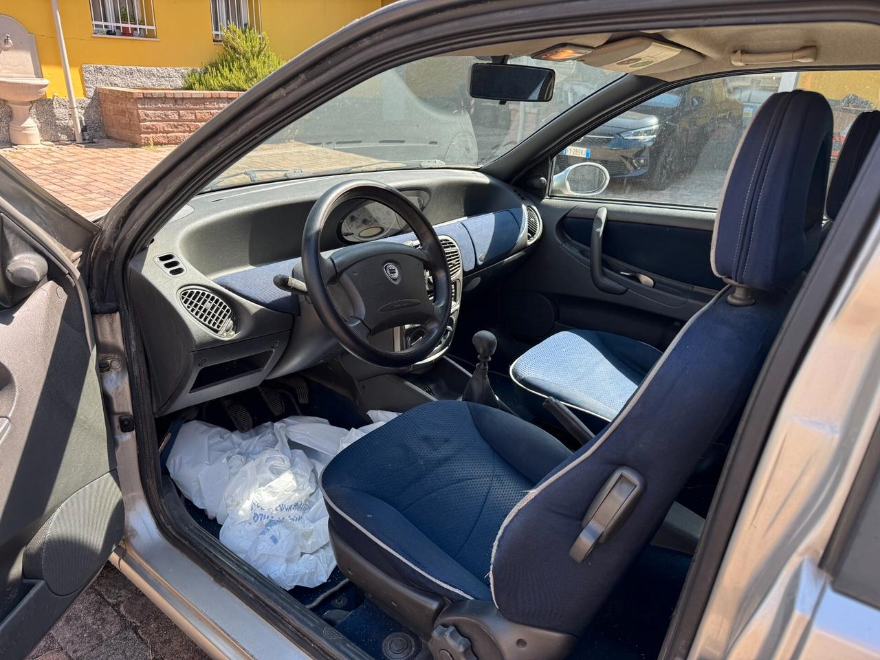 Lancia Y 1.2i cat Elefantino Blu