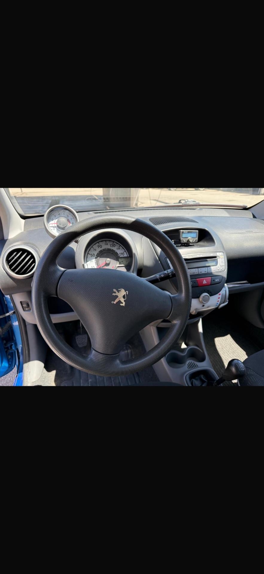 Peugeot 107 1.0 68CV 3p. Plaisir