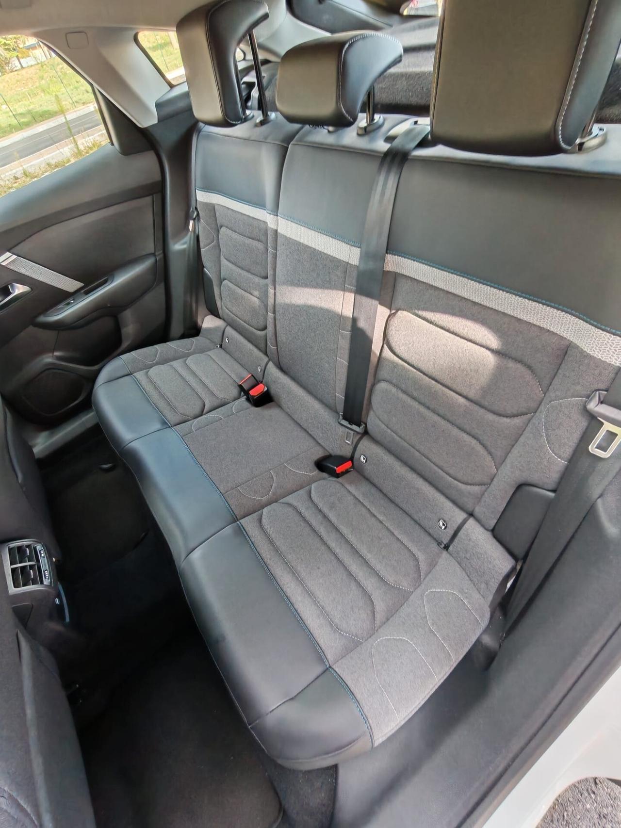 Citroen C4 X BlueHDI 130 S&S EAT8 Shine
