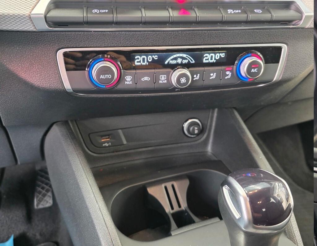 Audi Q2 35 TDI quattro S tronic Business