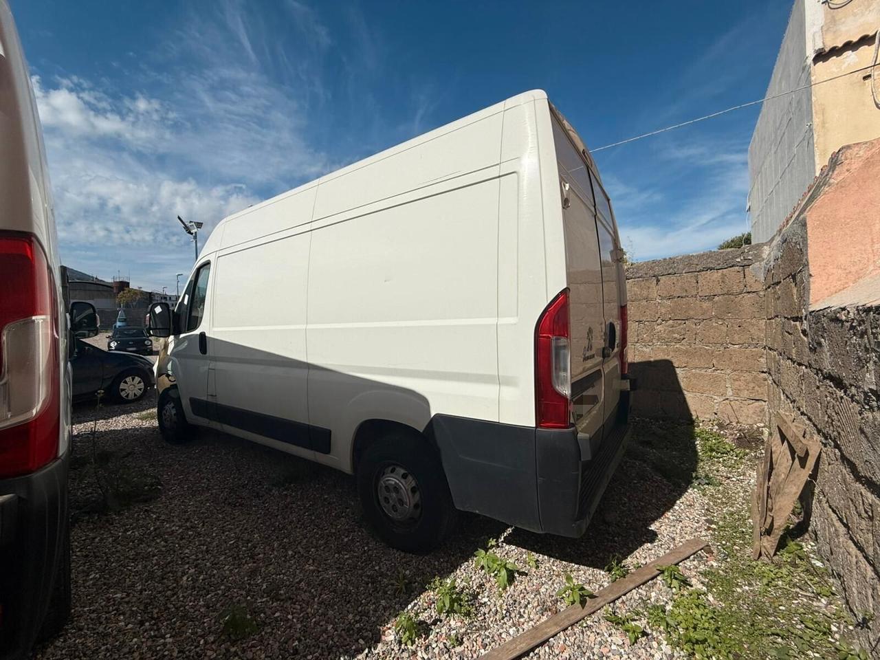 Fiat Ducato PEUGEOT BOXER 2021 2.2 140cv L2 H2