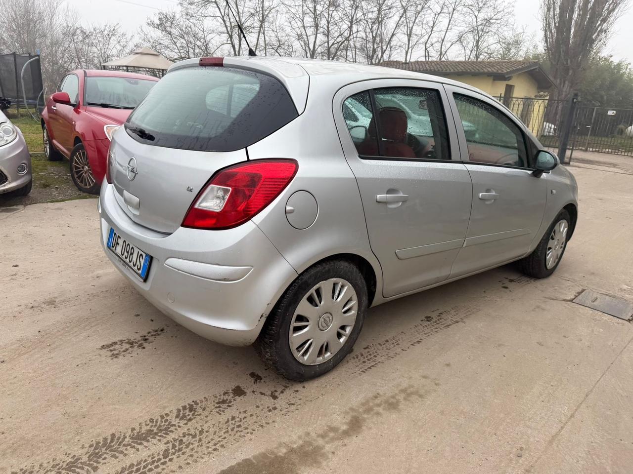 Opel Corsa 1.2 5 porte Easytronic Cosmo