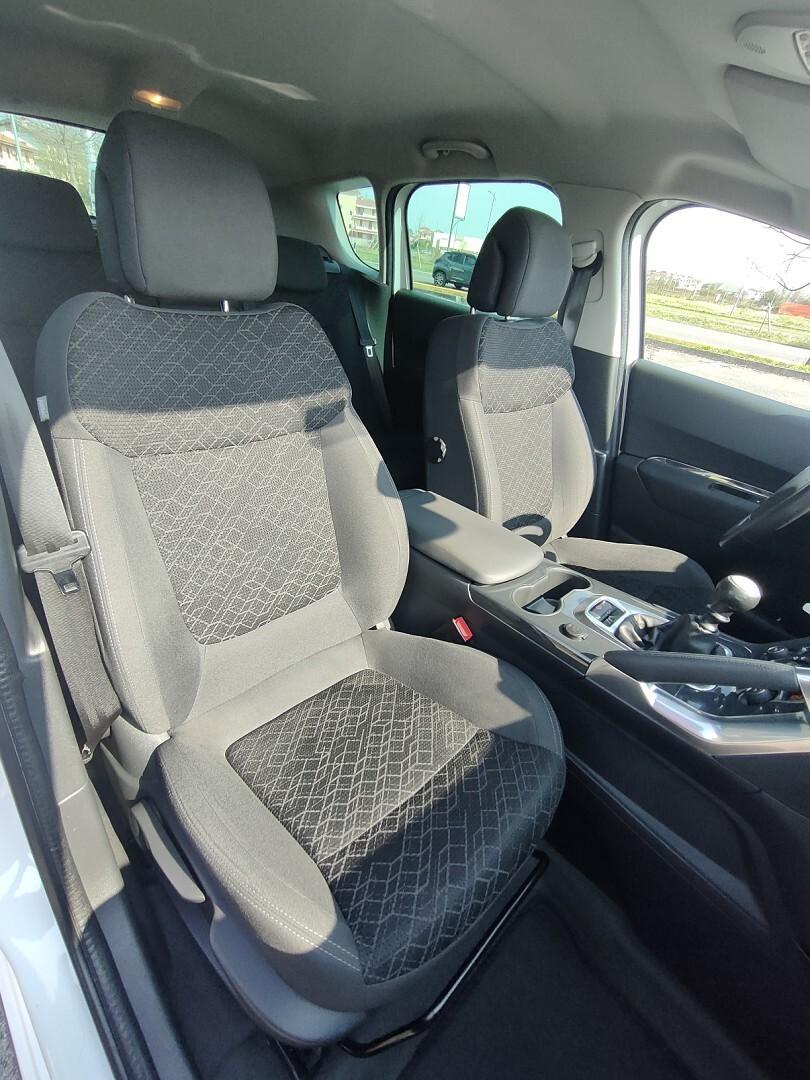 PEUGEOT 3008 1.6 bluehdi Active s&s 120cv