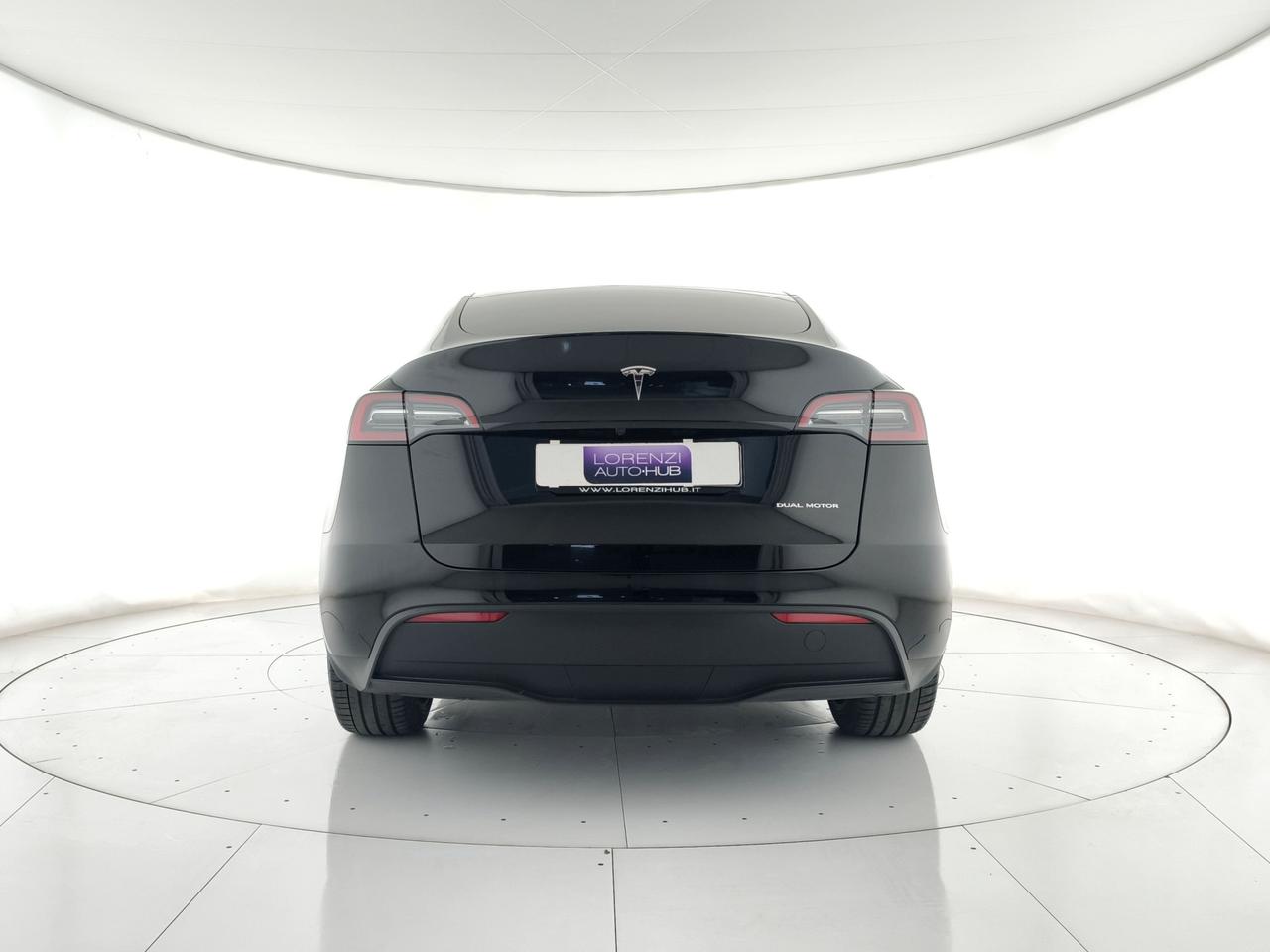 TESLA Model Y Long Range Dual Motor awd + AUTOPYLOT MAX