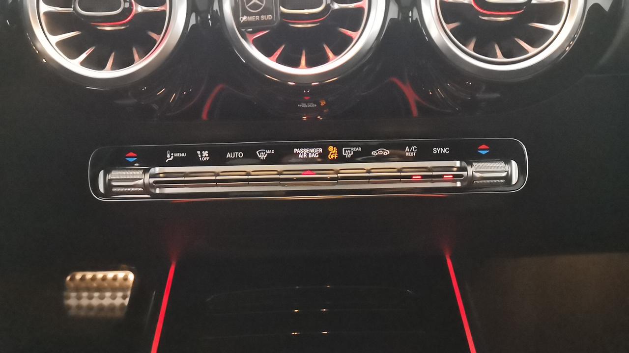 Mercedes-Benz GLA-H247 2020 - GLA 220 d Premium 4matic auto