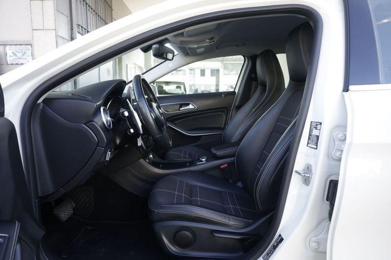 Mercedes-Benz GLA Mercedes-Benz GLA 200 CDI Automatic Sport 100KW ANNO 2015