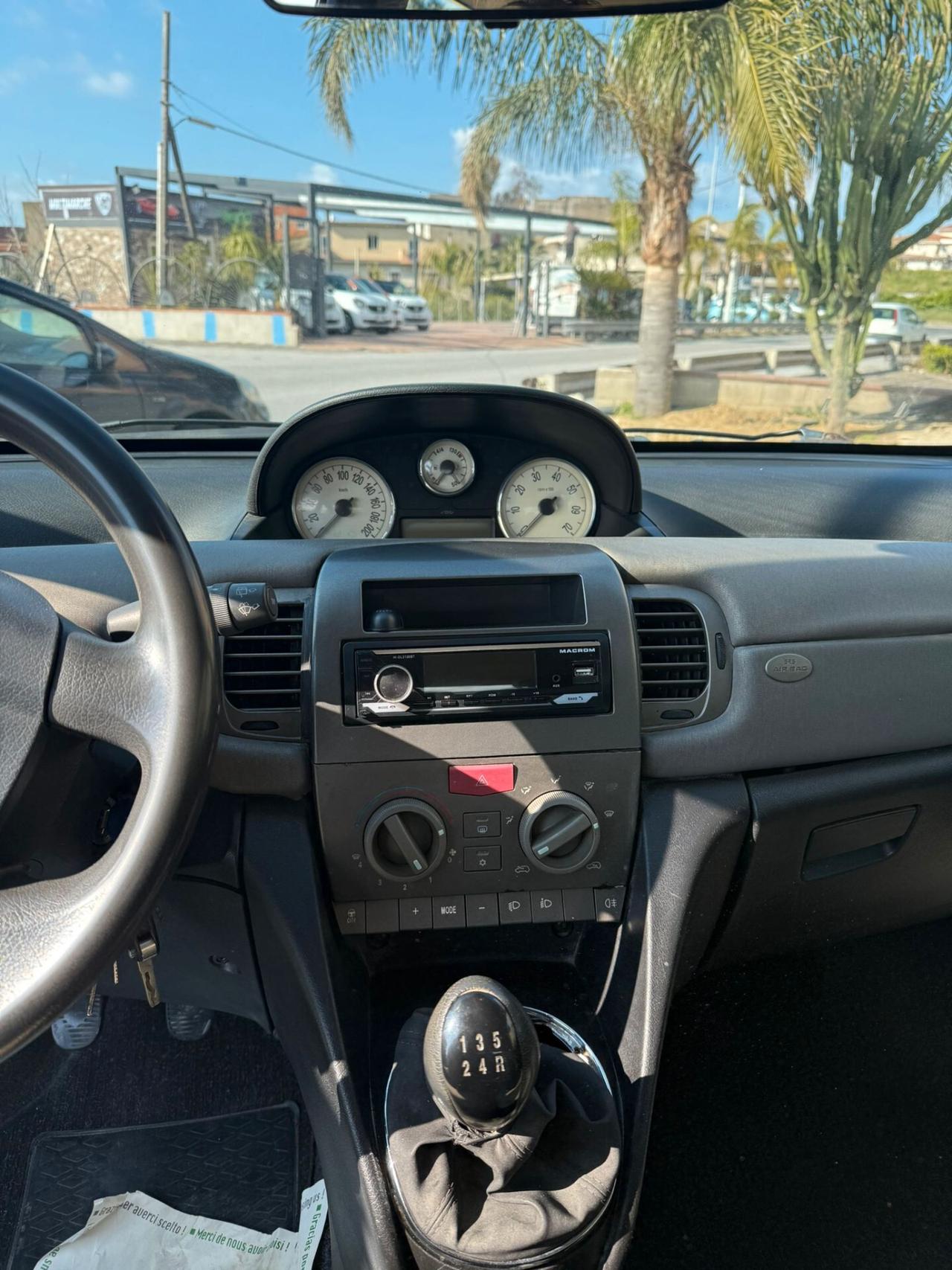 Lancia Ypsilon 1.3 MJT 75 CV Oro Giallo