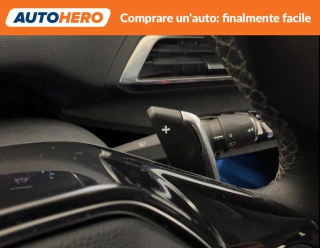 PEUGEOT 3008 Hybrid 225 e-EAT8 Allure Pack