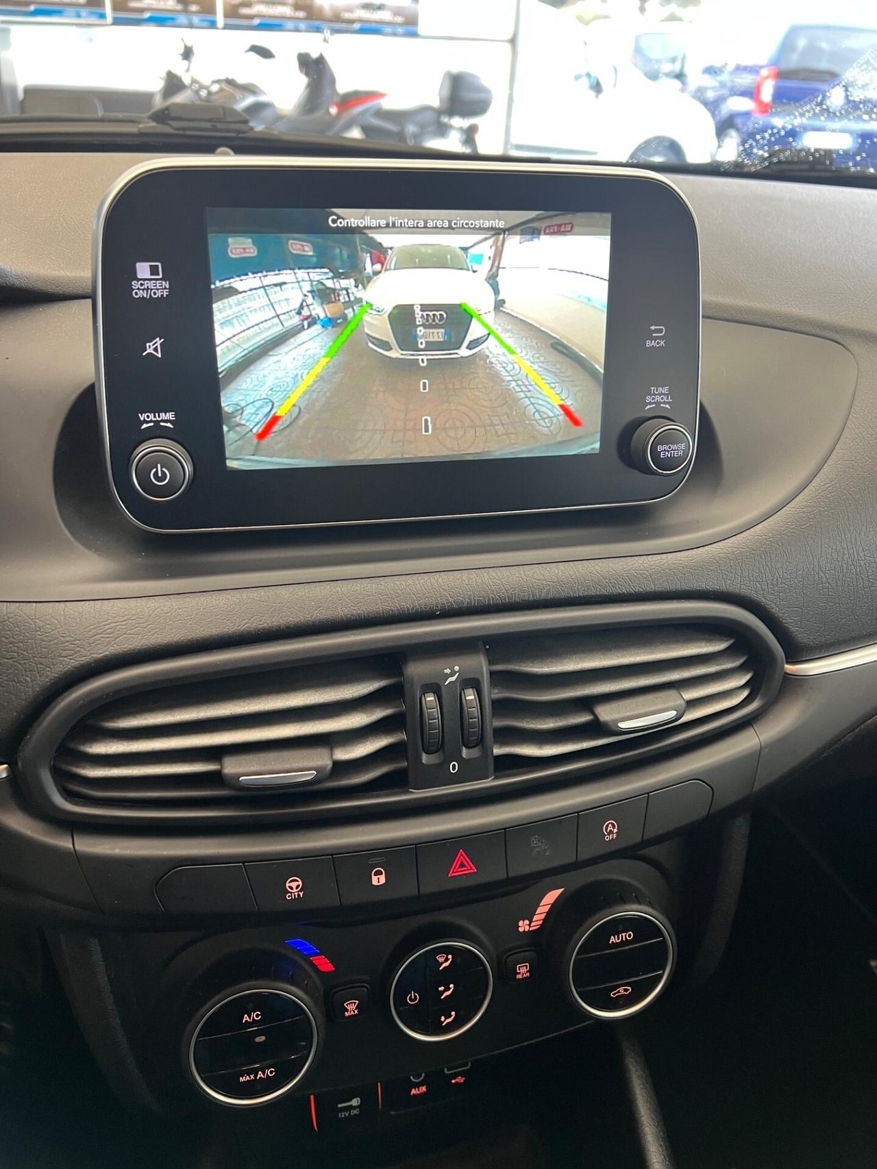 Fiat Tipo 1.3 Mjt S&S 5 porte Easy