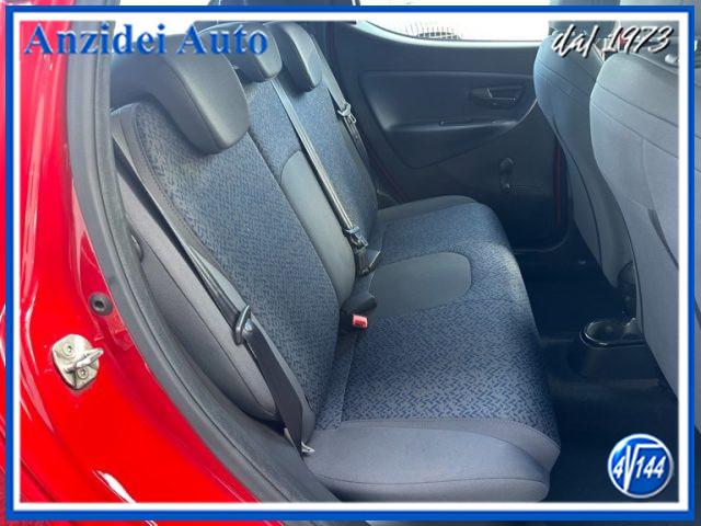 LANCIA Ypsilon 1.0 Hybrid 5 porte Gold