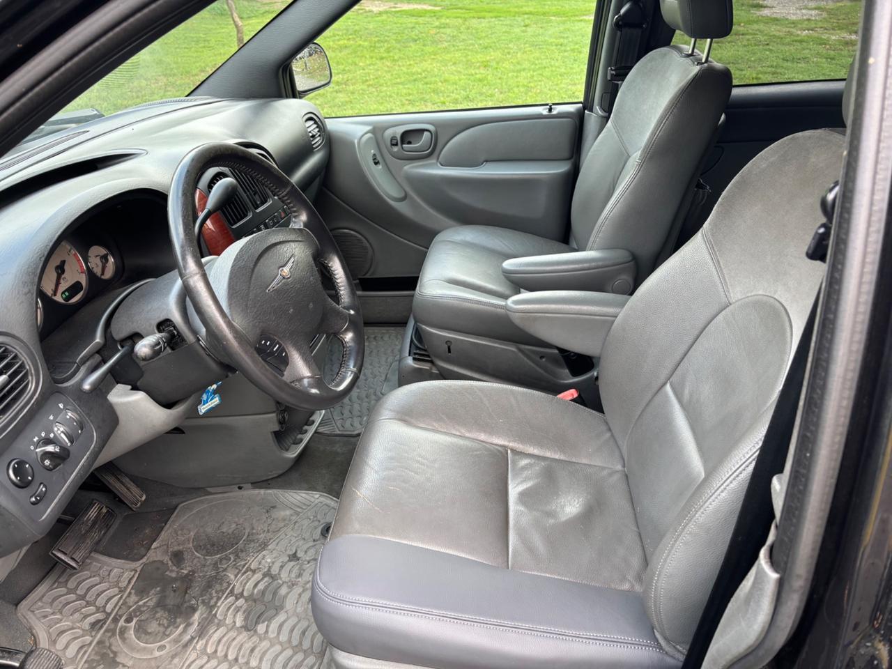 Chrysler Voyager Grand 2.8 CRD cat Limited Auto