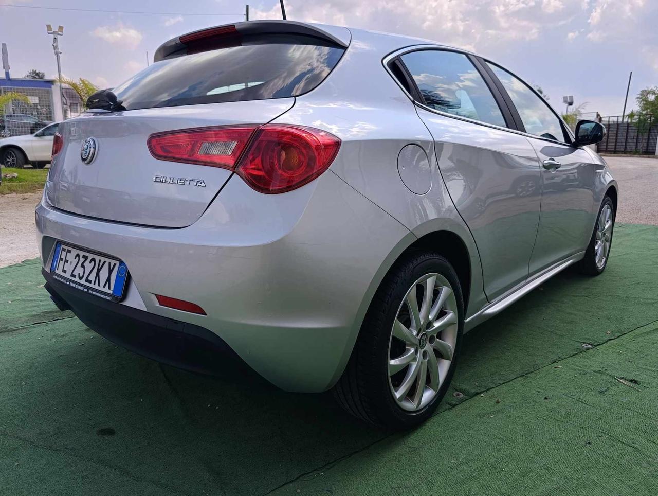 Alfa Romeo Giulietta 1.6 JTDm-2 120 CV Distinctive - 2016