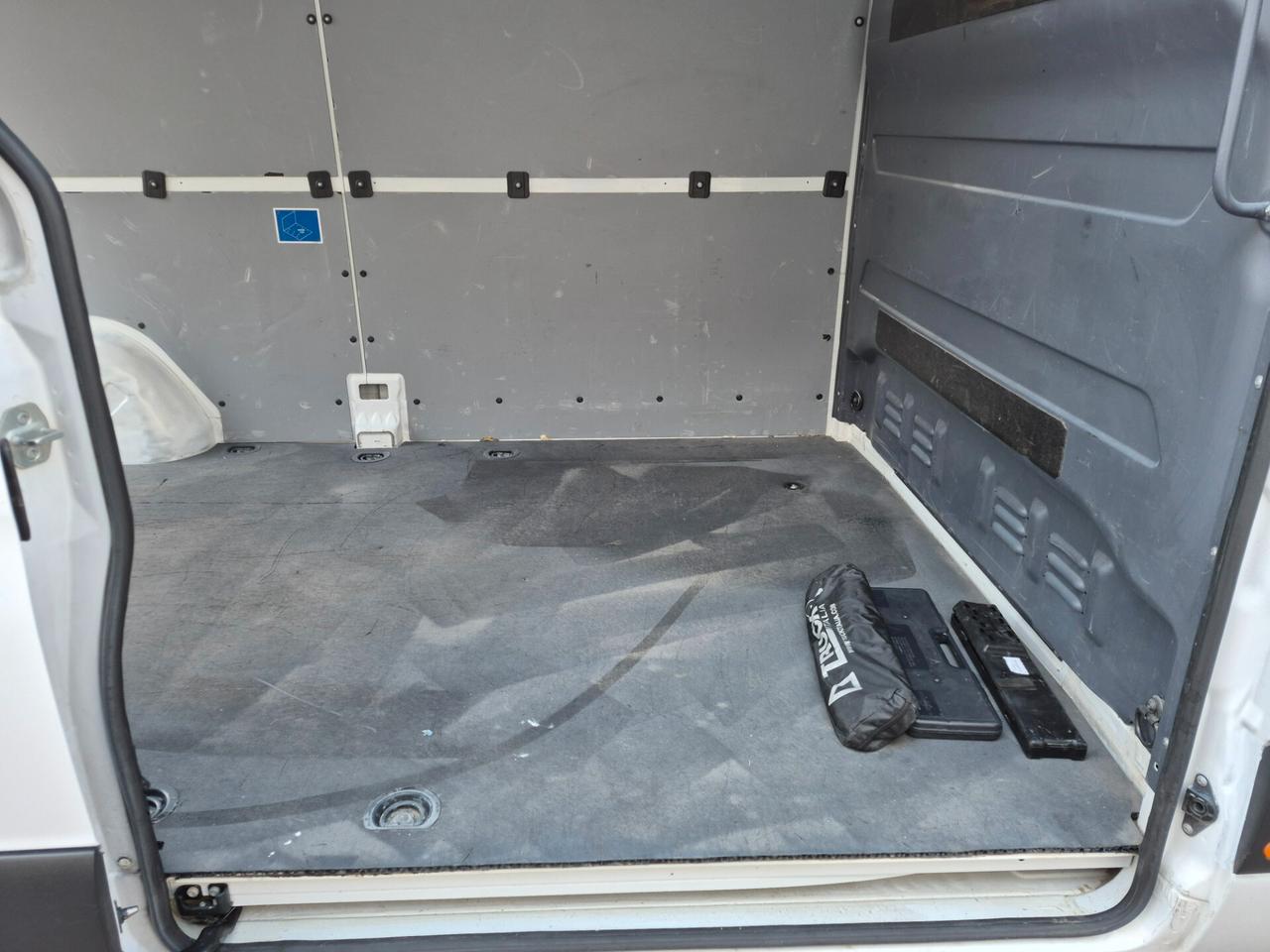 Mercedes Benz F39/35 311 CDI FWD TA Furgone