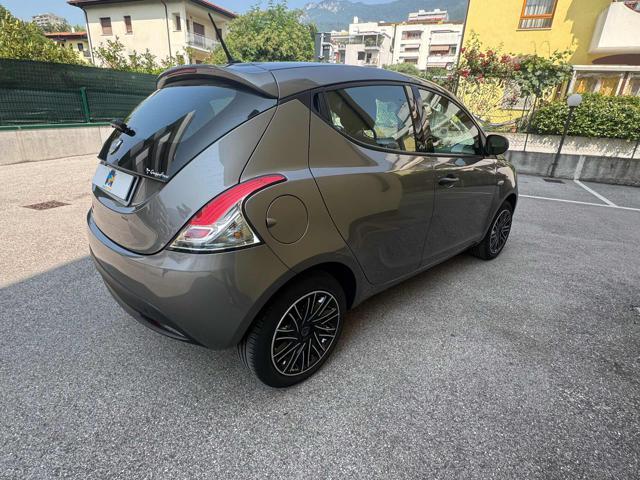 LANCIA Ypsilon 1.2 69 CV 5 porte GPL Ecochic Elefantino Blu