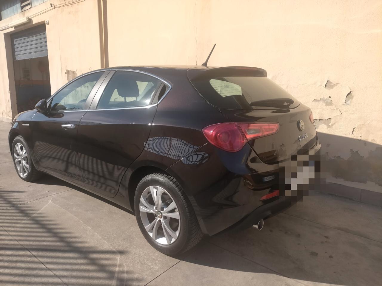 Alfa Romeo Giulietta 1.6 JTDm-2 105 CV Distinctive