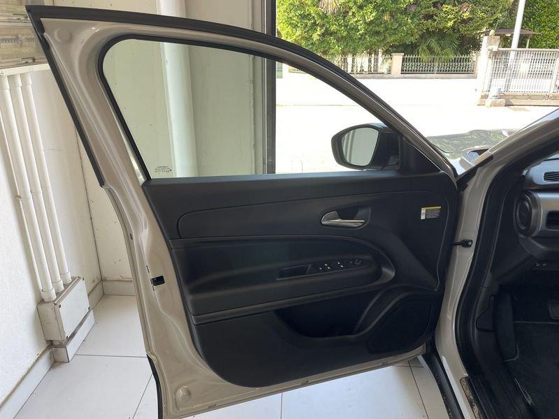 Jeep Avenger 1.2 Turbo MHEV Summit