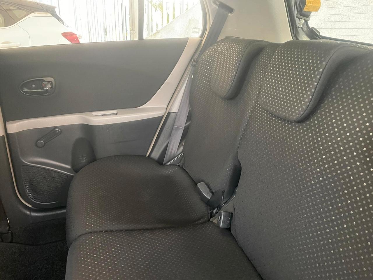 Toyota Yaris 1.3 5 porte Sol