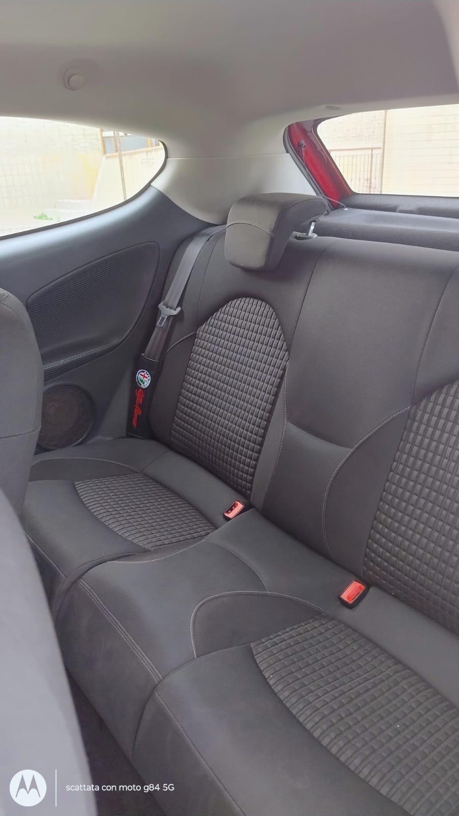 Alfa Romeo MiTo 1.6 JTDm 16V Distinctive