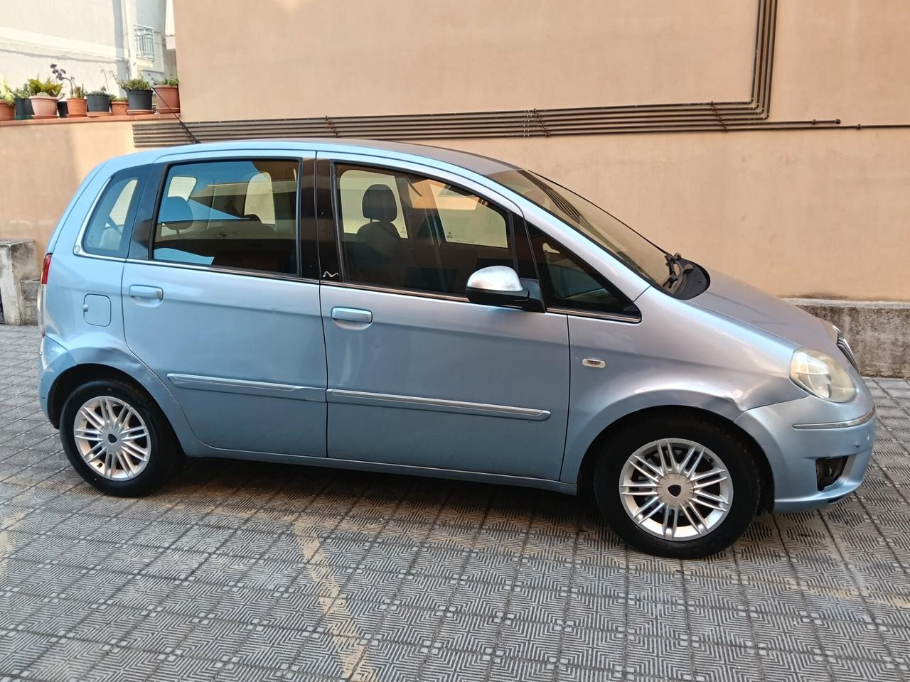 Lancia MUSA 1.3 Multijet 16V 70 CV Oro 2010